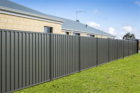 why do australian houses have metal fences|height of fence in australia.